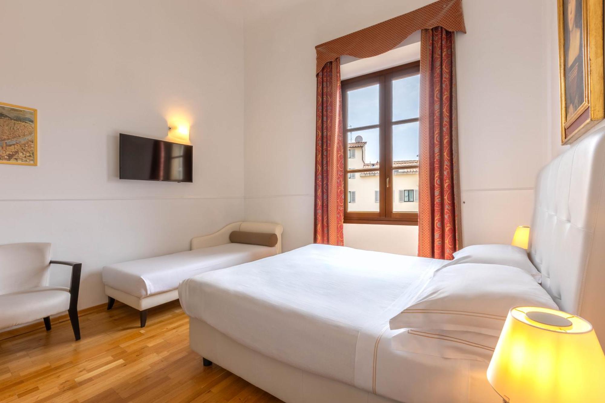 Relais Hotel Centrale "Dimora Storica" Florence Exterior photo