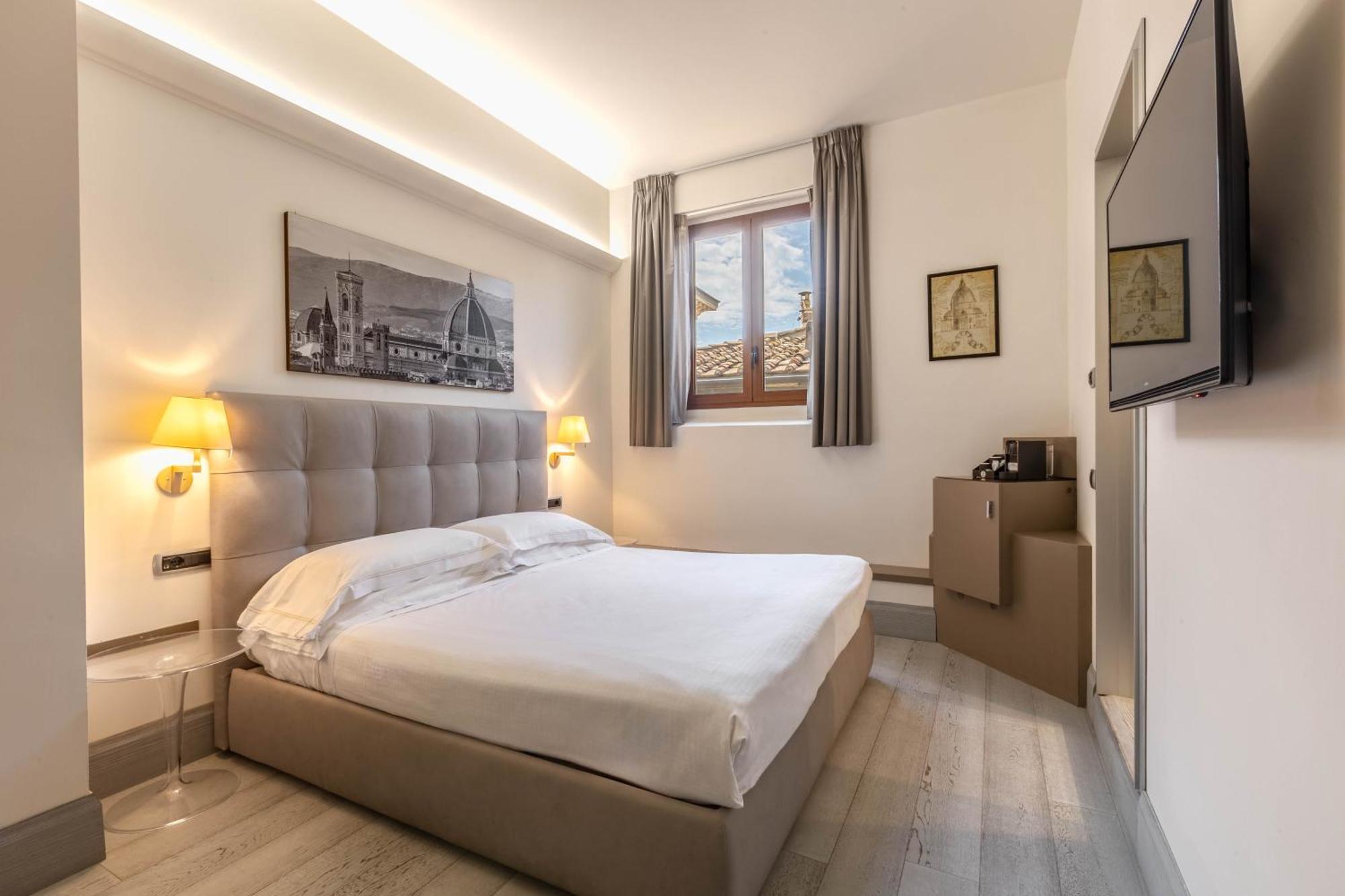 Relais Hotel Centrale "Dimora Storica" Florence Exterior photo