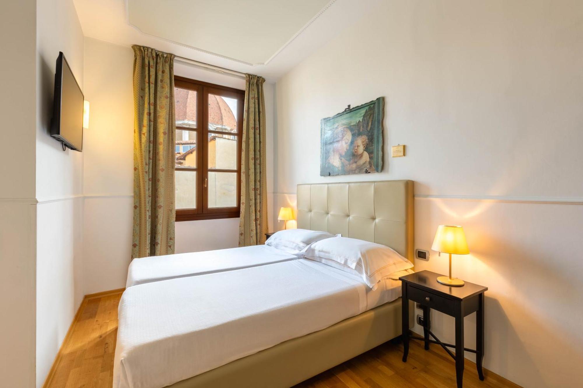 Relais Hotel Centrale "Dimora Storica" Florence Exterior photo
