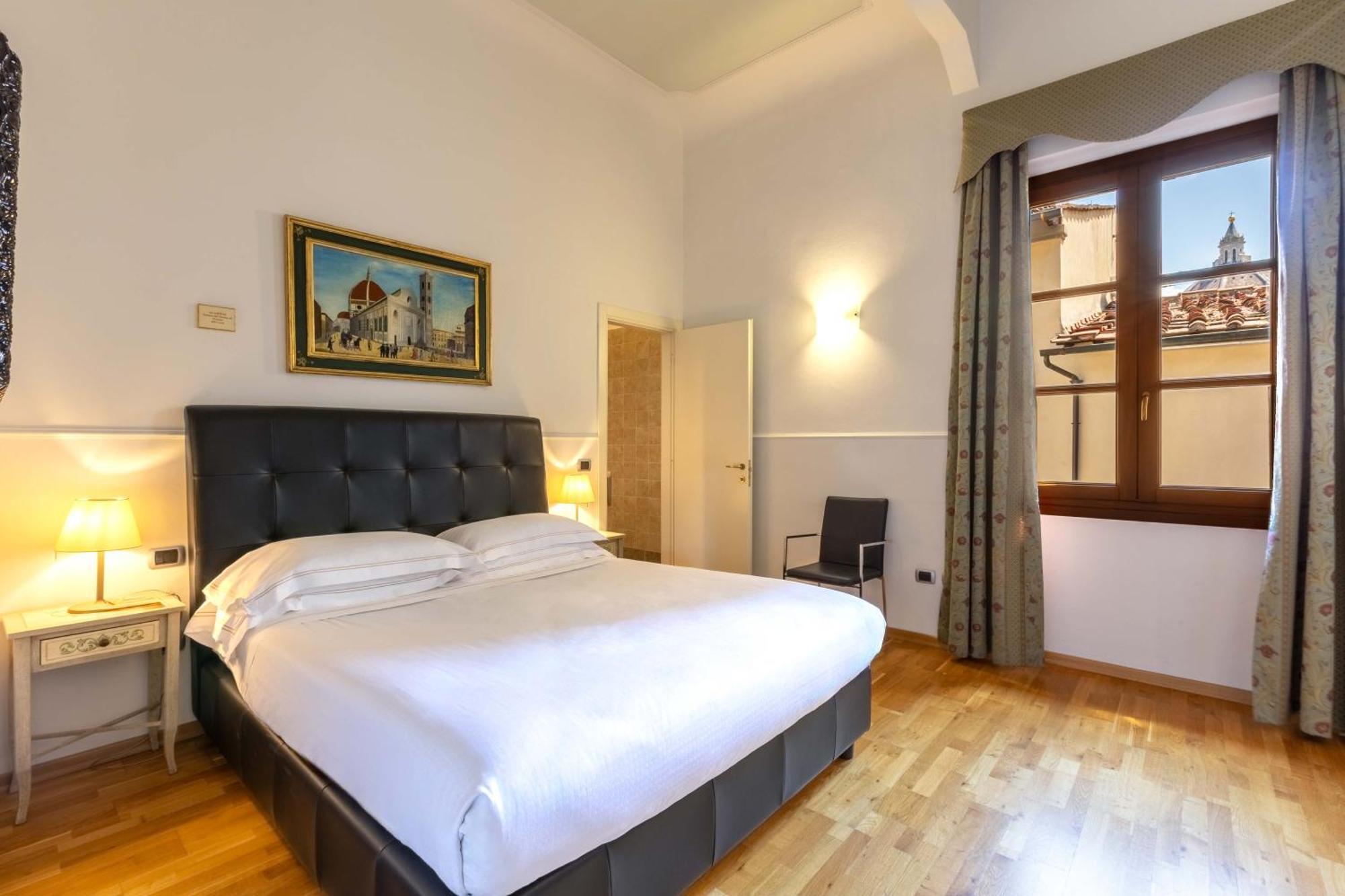 Relais Hotel Centrale "Dimora Storica" Florence Exterior photo