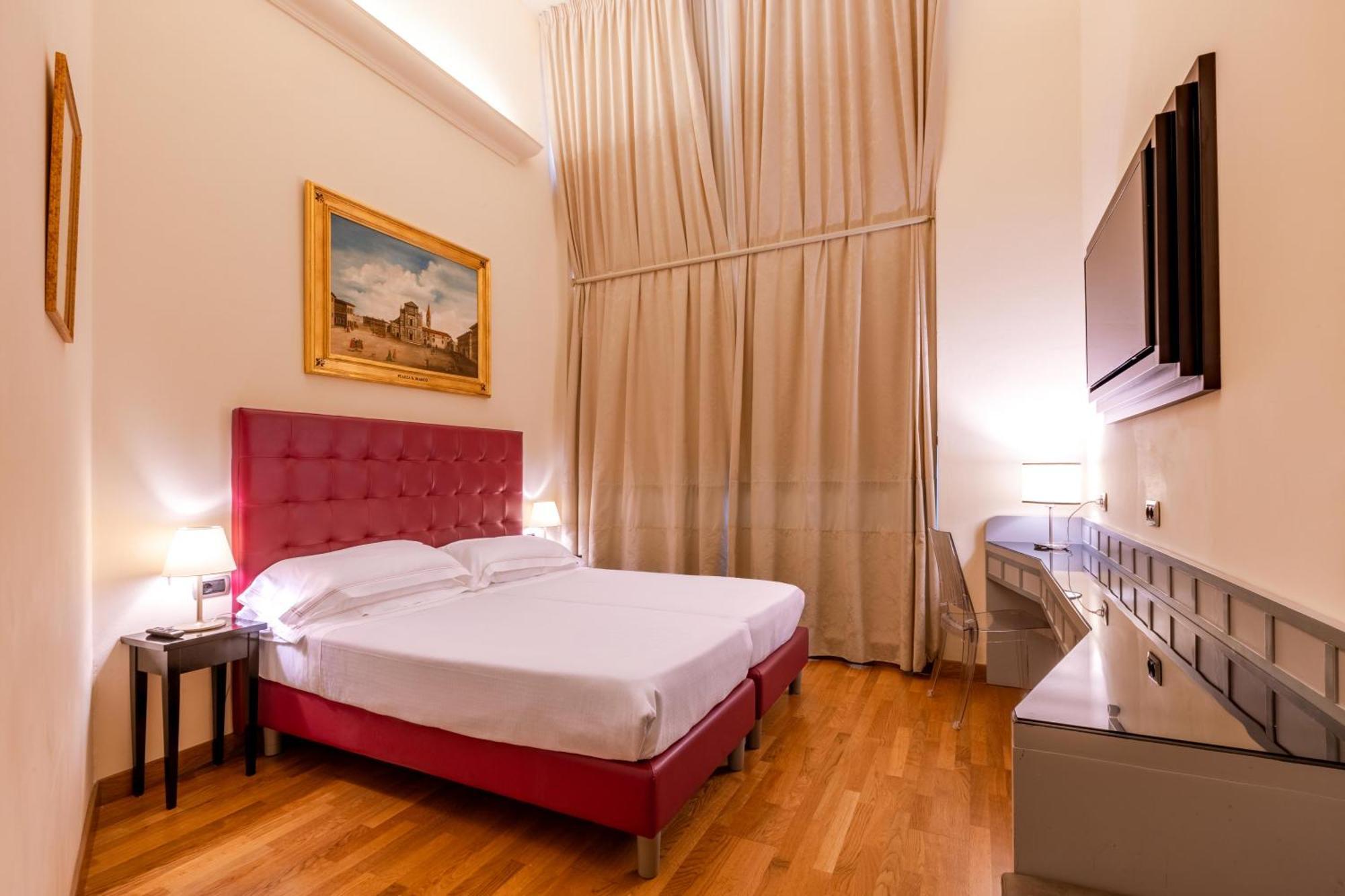 Relais Hotel Centrale "Dimora Storica" Florence Exterior photo