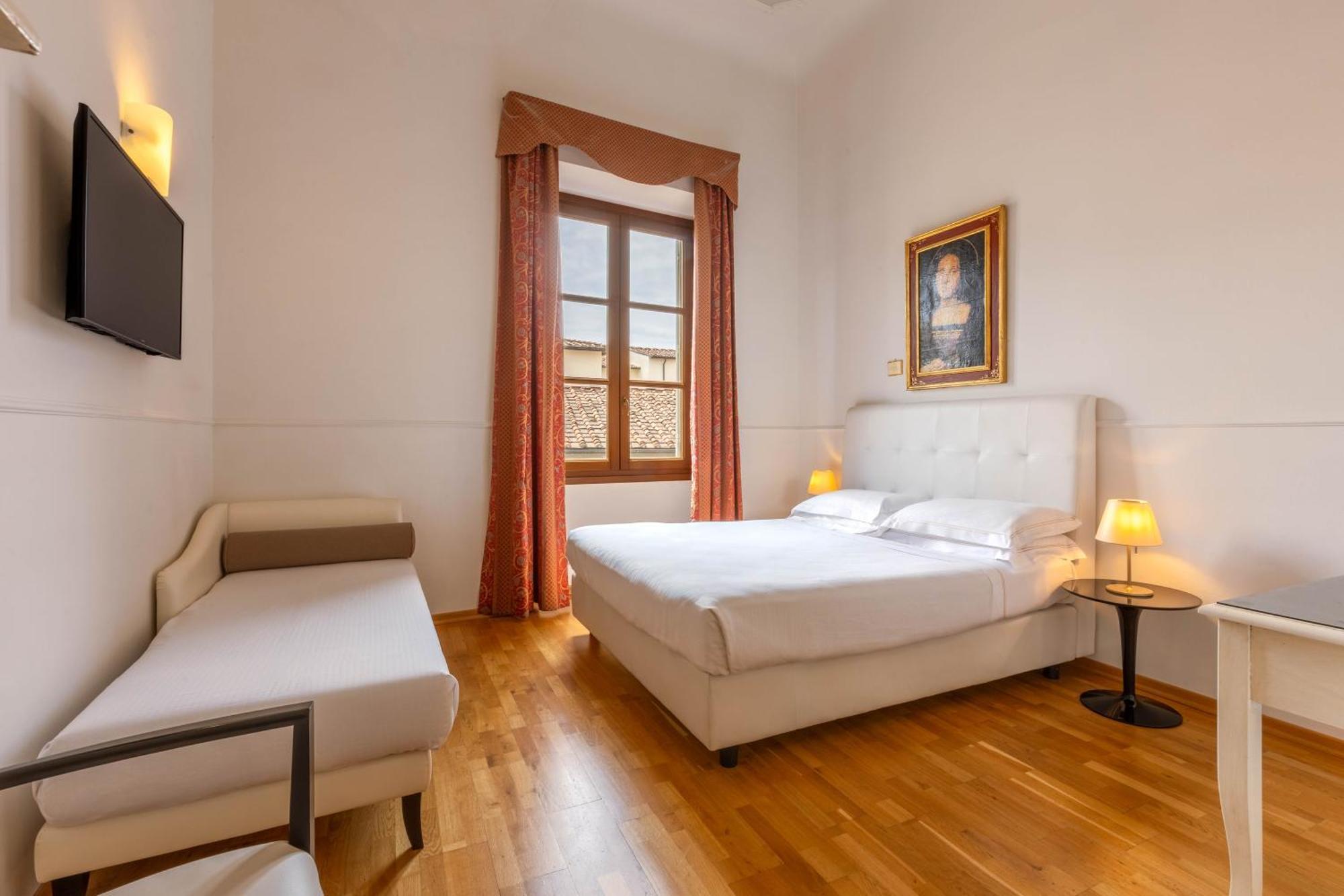 Relais Hotel Centrale "Dimora Storica" Florence Exterior photo